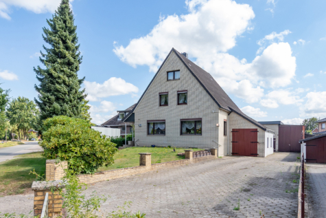 Haus mit kleiner Halle, 21423 Winsen (Luhe), Einfamilienhaus