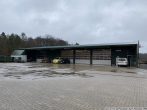 Teilfläche in isolierter Werkstatthalle für LKWs, Bus und Landtechnik mit TÜV-Station - Westansicht
