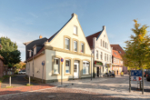 Straßenansicht - Wohn- und Geschäftshaus im Stadtzentrum!