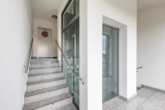 Gepflegtes Treppenhaus - 3-Zimmer-Penthouse mit zwei Dachterrassen