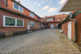 Innenhof - Ca. 350 m² Wohnfläche. Faktor 12. Interessant?