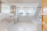 Badezimmer I - Sonntagsbesichtigung am 18.05.2025 um 10 Uhr.