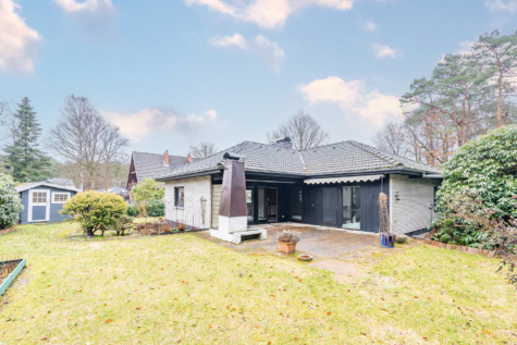 Sanierungsbedürftiger Bungalow in ruhiger Straße!, 21244 Buchholz in der Nordheide / Seppensen, Einfamilienhaus