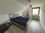 Schlafzimmer - Helle und großzügige 4-Zimmer-Wohnung mit Garten