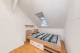 Schlafzimmer Dachgeschoss - Investieren Sie in 4 Wohnungen HH-Heimfeld – Gebot erbeten!
