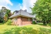 Gartenansicht - Einfamilienhaus mit Klasse