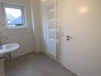 Duschbad mit Fenster - Für Kapitalanleger: 4-Zimmer-Neubauwohnung