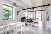 Lichtdurchfluteter Essbereich - Premium-Wohnen mitten im Grünen
