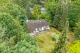 Luftansicht Rückgarten - Wohnen in Bestlage – Bungalow mit Potenzial!