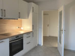 Einbauküche mit Geschirrspüler - Ihr neues Zuhause: sanierte Wohnung mit Balkon
