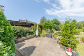 Freisitz im hinteren Garten - Zweifamilienhaus – mit Baupotential im Garten