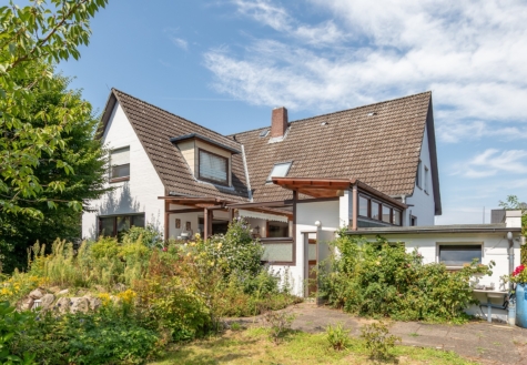 Zweifamilienhaus – mit Baupotential im Garten, 21435 Stelle / Ashausen, Zweifamilienhaus