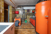 Heizungskeller - Zweifamilienhaus – mit Baupotential im Garten