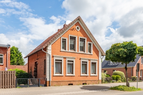 Mitten in Winsen (Luhe), 21423 Winsen (Luhe), Zweifamilienhaus