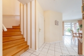 Schöne Holztreppe - Ihr Zuhause mit viel Platz!