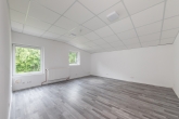Büro 2 - Gewerbe-, Lager- oder Werkstatthalle inklusive Büro!