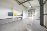 Hallenansicht 3 - Gewerbe-, Lager- oder Werkstatthalle inklusive Büro!