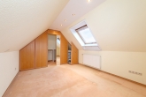 Schlafzimmer - Dachgeschosswohnung in gepflegter Wohnanlage!
