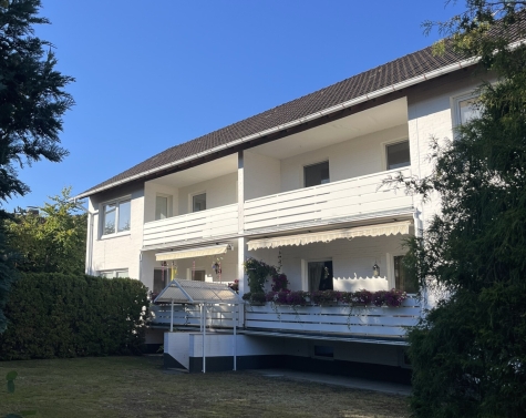 Lichtdurchflutet und geräumig!, 21423 Winsen (Luhe), Dachgeschosswohnung