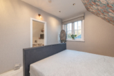 Elternschlafzimmer - Durchdachtes Architektenhaus am Feldrand!