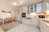 Küche der Einliegerwohnung - Großzügigkeit am Elbdeich!