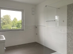 Ebenerdiges Duschbad - Erstklassiges Wohnen in der Großen Gänseweide – modern & mit Dachterrasse!