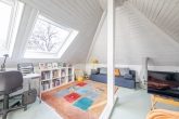 Zimmer Dachgeschoss - Charmanter Winkelbungalow in ruhiger Lage!