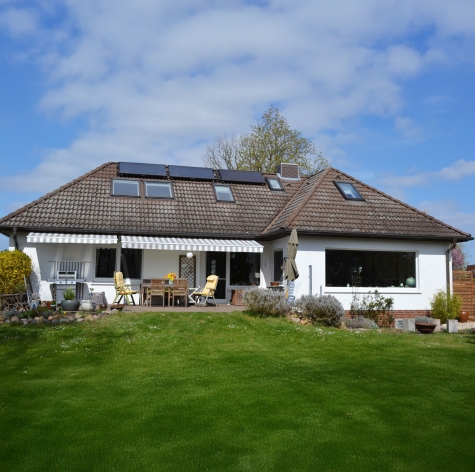 Charmanter Winkelbungalow in ruhiger Lage!, 21445 Wulfsen, Einfamilienhaus