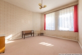 Schlafzimmer EG - Sonntagsbesichtigung am 18.05.2025 um 12:30 Uhr.